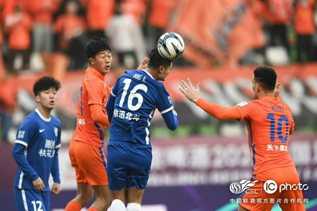 大集团的产业化布局基本完成，很多小型企业基本是在夹缝中求生存、求发展，每年倒是也会有1-2部票房黑马，但是这里边蒙中的概率比较大，有的时候去问一些做过成名作品的操盘人，其实他们也搞不懂是怎么回事，因为影视流程繁琐，很难从单一的脉络寻找到痕迹，所以小企业需要抱团发展，逐步的提高艺术水平