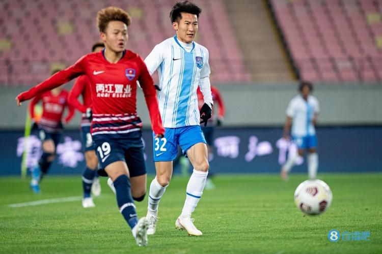 休息归来同曦短暂追至7分但很快就被打回原形，北控随即回敬23-14的攻势重新拉大至18分；末节北控虽然场面上落入下风但巨大的分差让他们没有受到任何威胁。